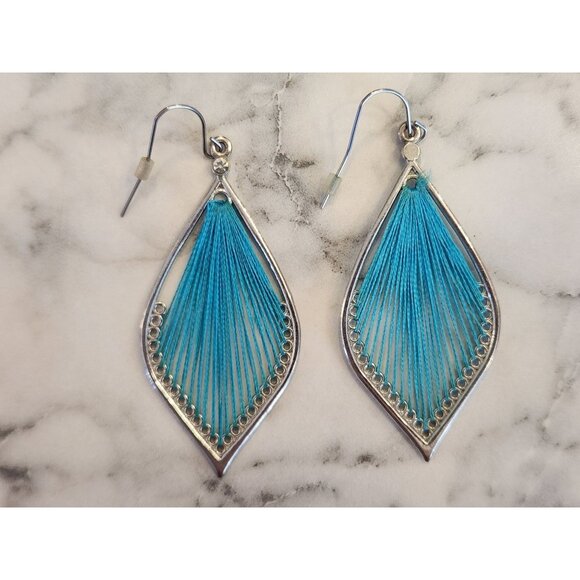 Silver & Blue Teardrop Thread Dangle Earrings Boho Chic Jewelry - Picture 1 of 5